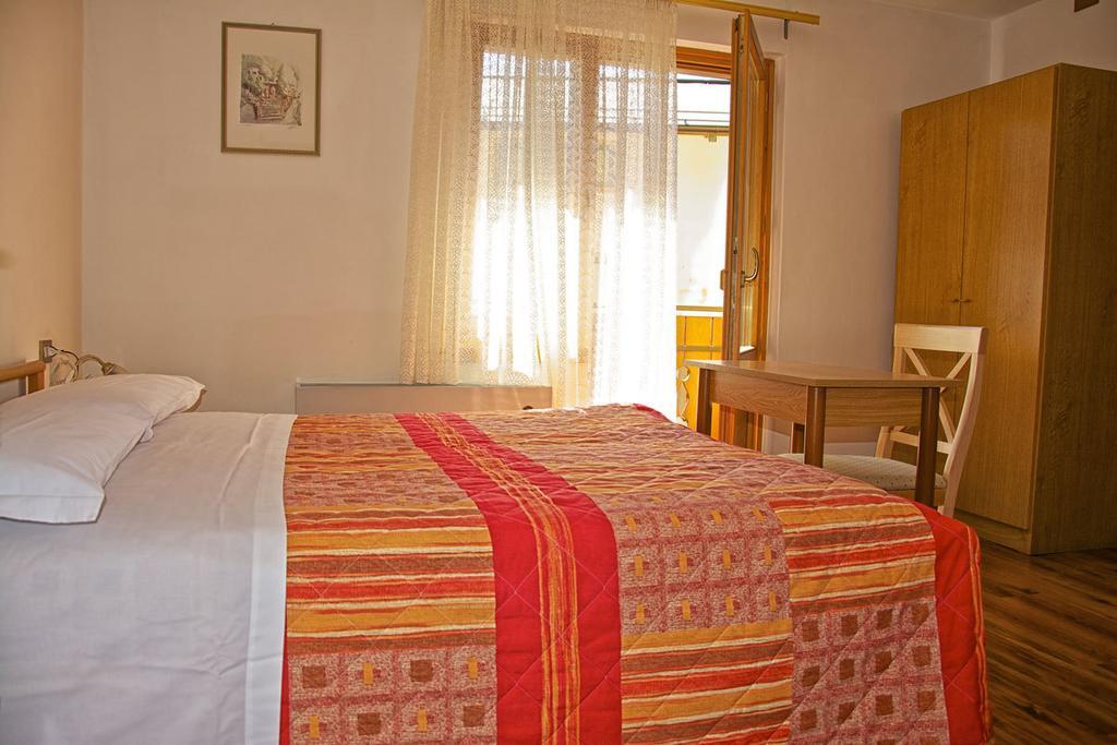 Albergo Ristorante Iris Auronzo di Cadore Dış mekan fotoğraf